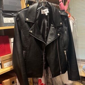 BB Dakota Classic Black Leather Jacket